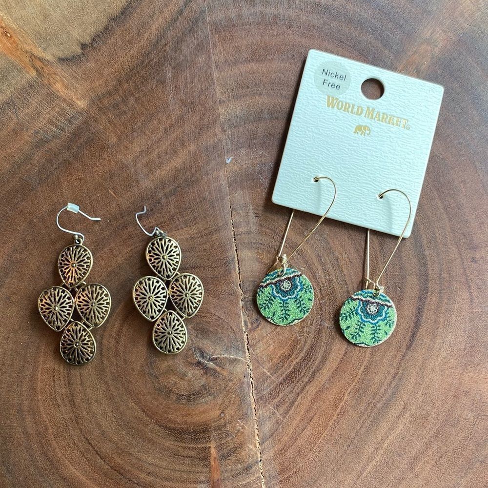 World Market Boho Green And Gold Dangle Earrings 2 Pack